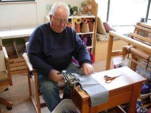 Rich cutting blue jeans (2)